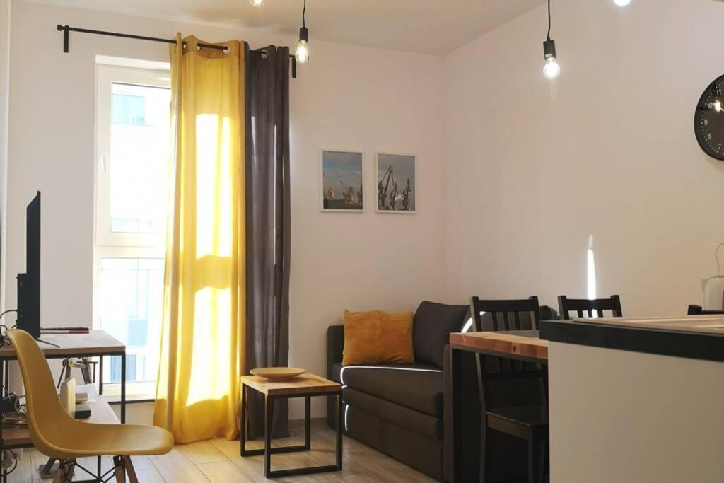 The Yellow Apartment Danzig Exterior foto